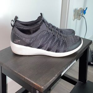 Sketchers Memory Foam Sneakers